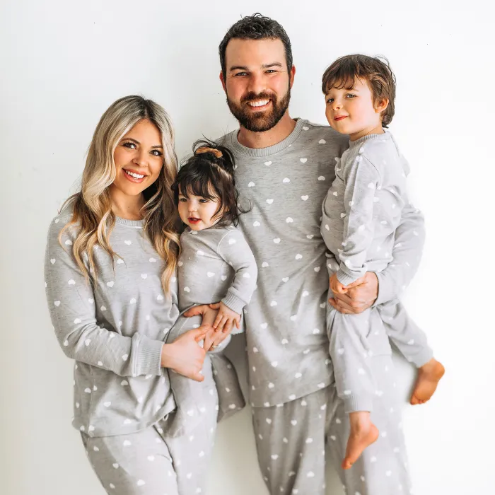 Kids’ Unisex Jogger Pajama Set - Gray Hearts