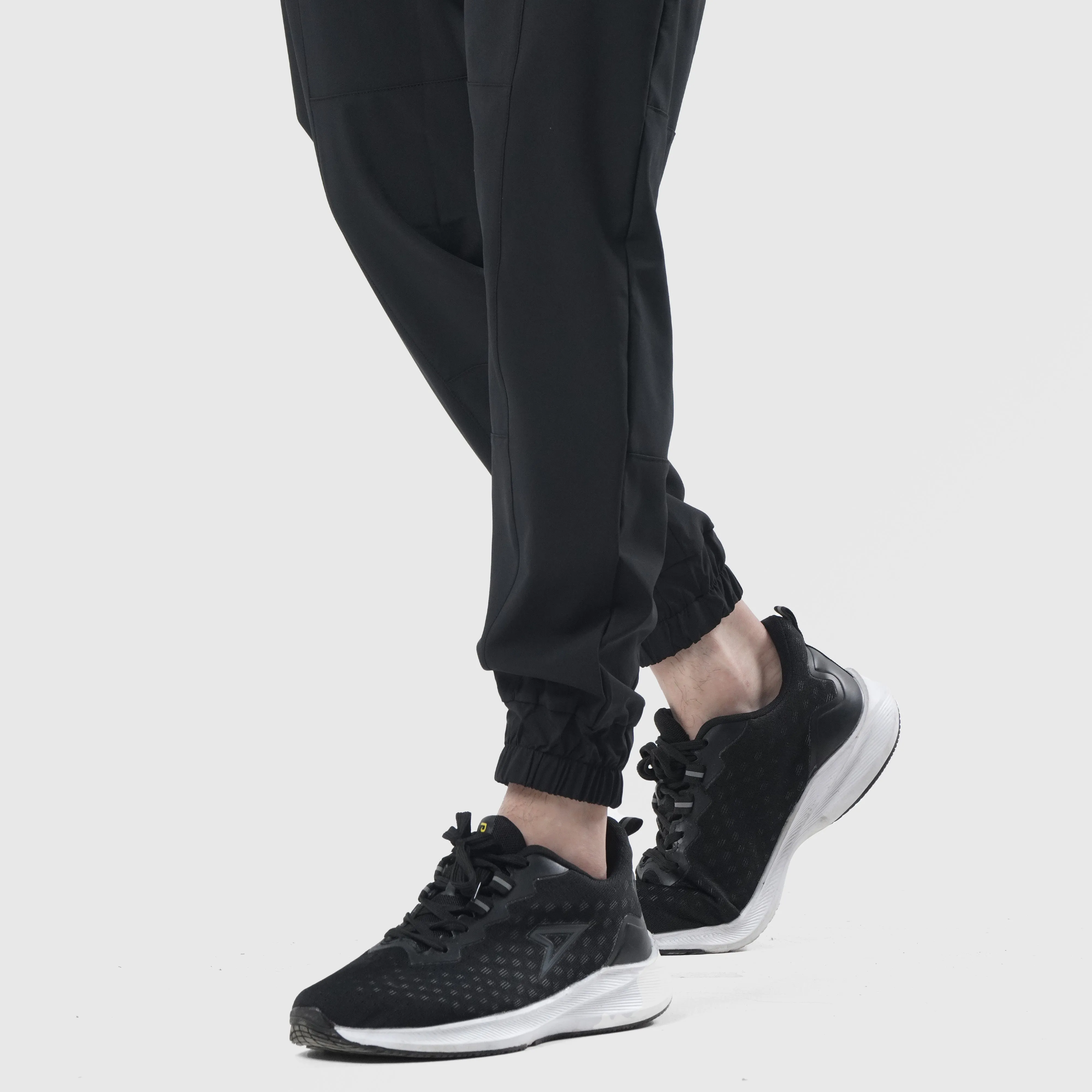 Sixth Joggers (Black)