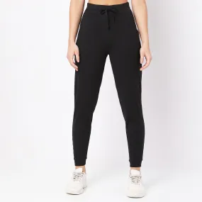 Skinny Fit Solid High Rise Joggers